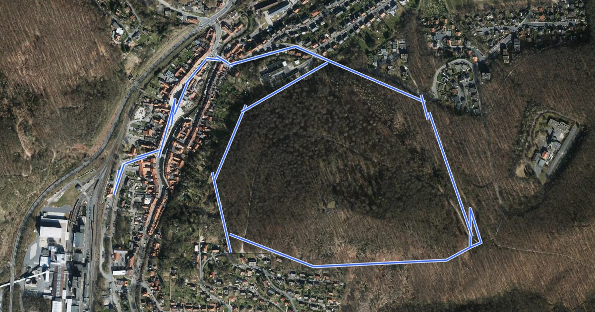 Маршрут R1 Rundwanderweg um den Sothenberg на спутниковом снимке
