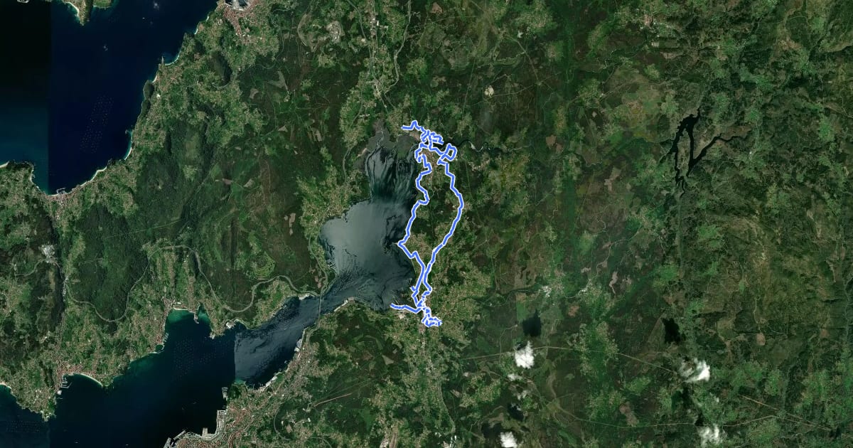 Маршрут R2: Ruta de San Simón Sur на спутниковом снимке