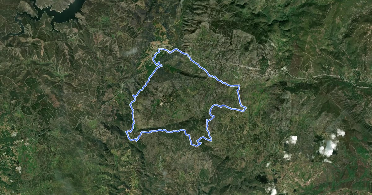 Маршрут R4 - Ruta de Pena Maseira на спутниковом снимке