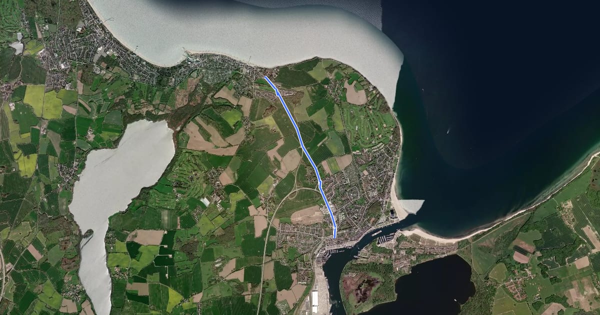 Маршрут Radroute HL30 Travemünde - Niendorf на спутниковом снимке