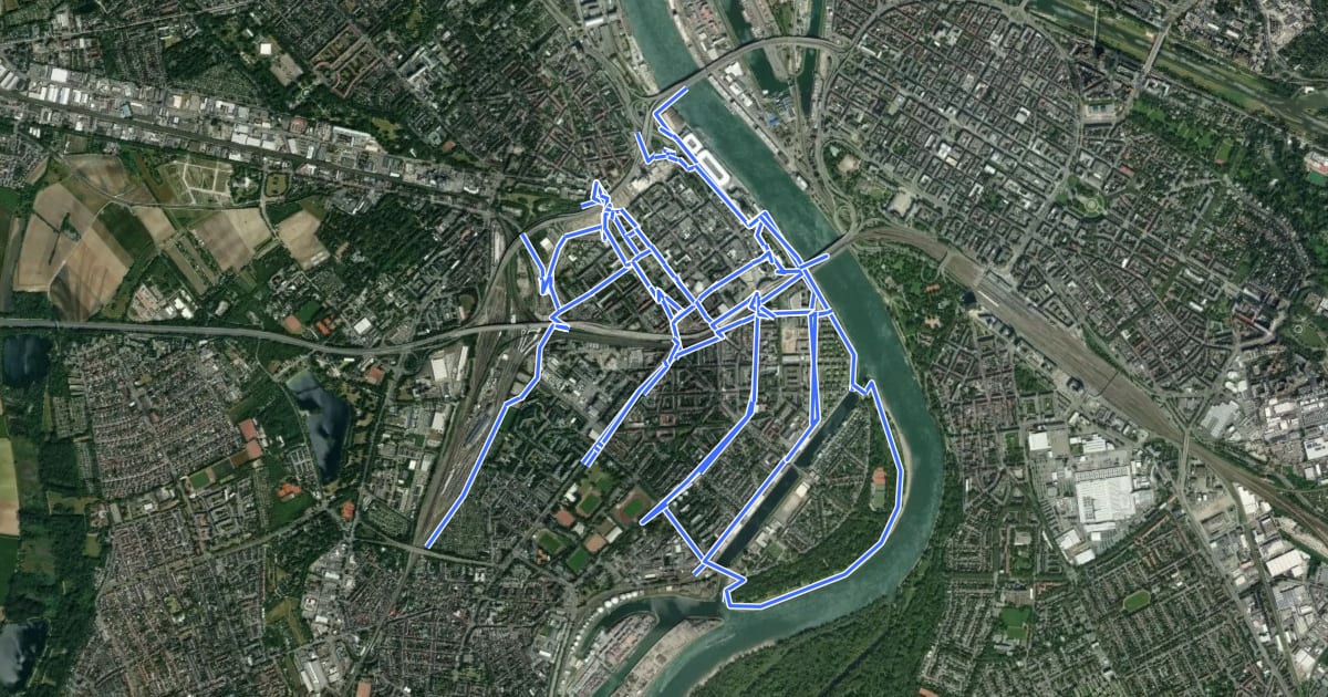 Маршрут Radverkehrsnetz LU-Südliche Innenstadt на спутниковом снимке