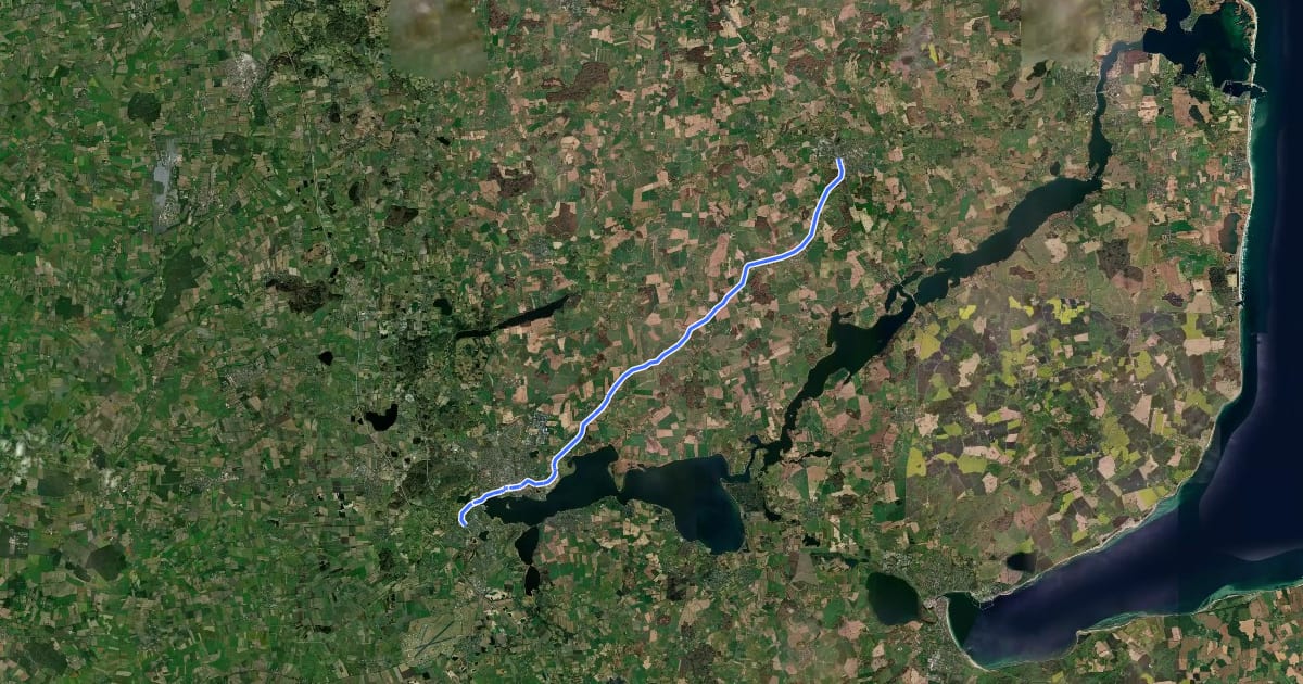 Маршрут Radwanderweg Alte Kreisbahntrasse: Schleswig - Süderbrarup на спутниковом снимке