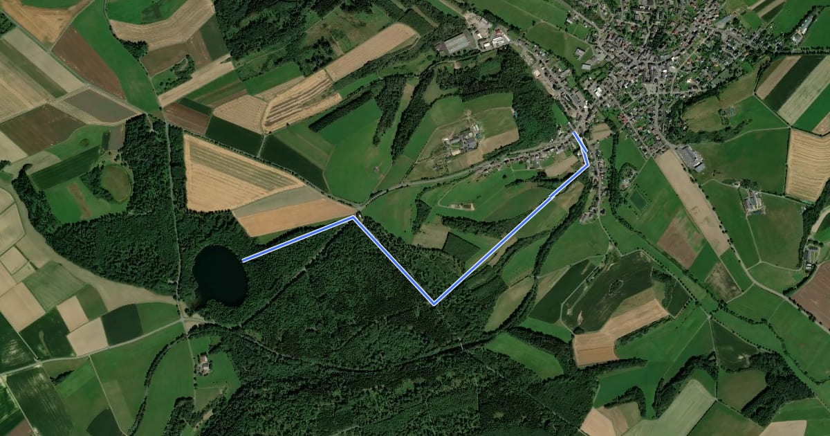 Маршрут Radweg Gillenfeld - Holzmaar на спутниковом снимке