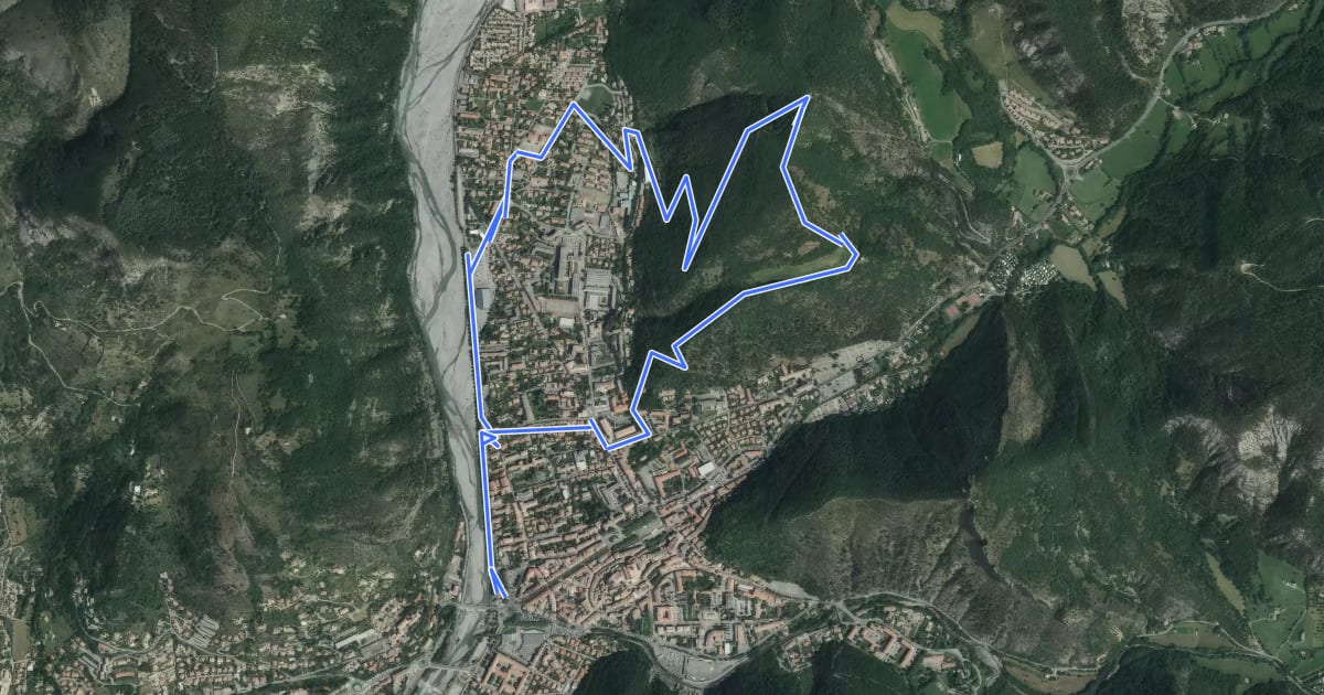 Маршрут Rando Trail 1 Les Trois Chapelles на спутниковом снимке