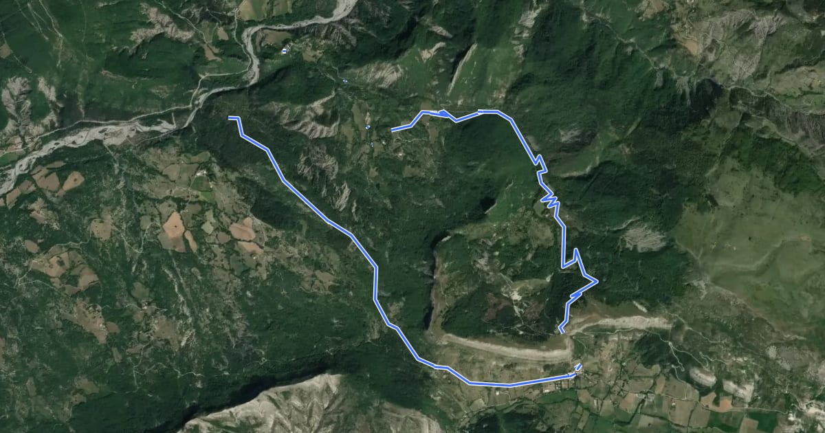 Маршрут Ravin de Terre Basse на спутниковом снимке