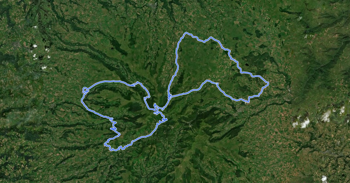 Маршрут RBX Boucle Volcan du Cantal на спутниковом снимке