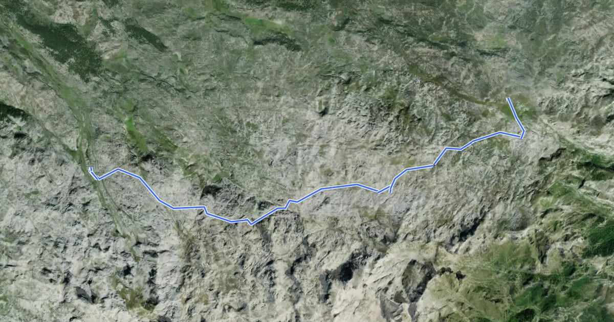 Маршрут Refugio de Vega de Ario - Refugio de Vegarredonda на спутниковом снимке