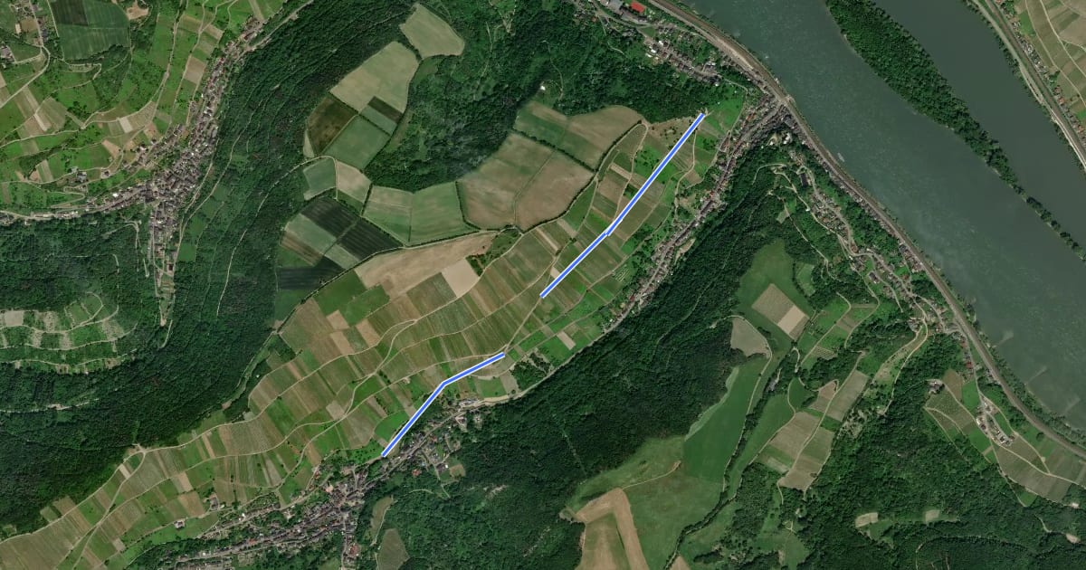 Маршрут Rheinburgenweg Zugangsweg Oberheimbach на спутниковом снимке