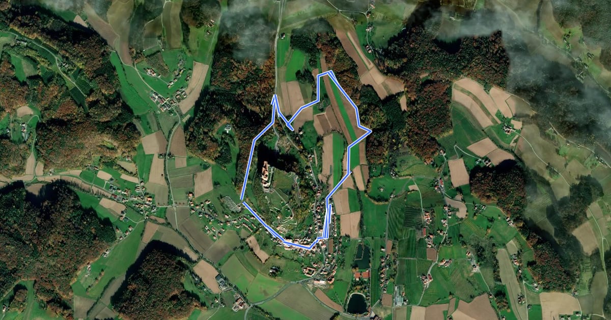 Маршрут Riegersburger Genusswanderweg - Burg Rundweg на спутниковом снимке