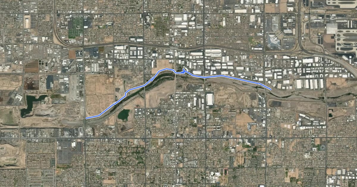 Маршрут Rio Salado Habitat Restoration Area Walking Path на спутниковом снимке
