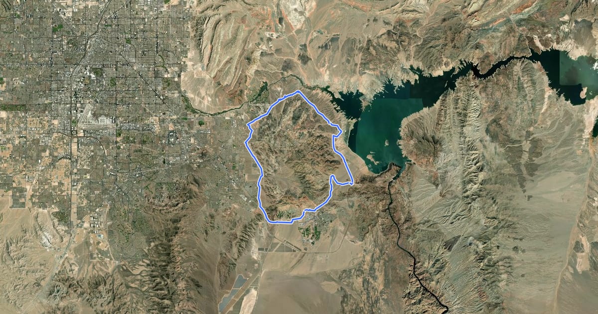 Маршрут River Mountains Loop Trail на спутниковом снимке