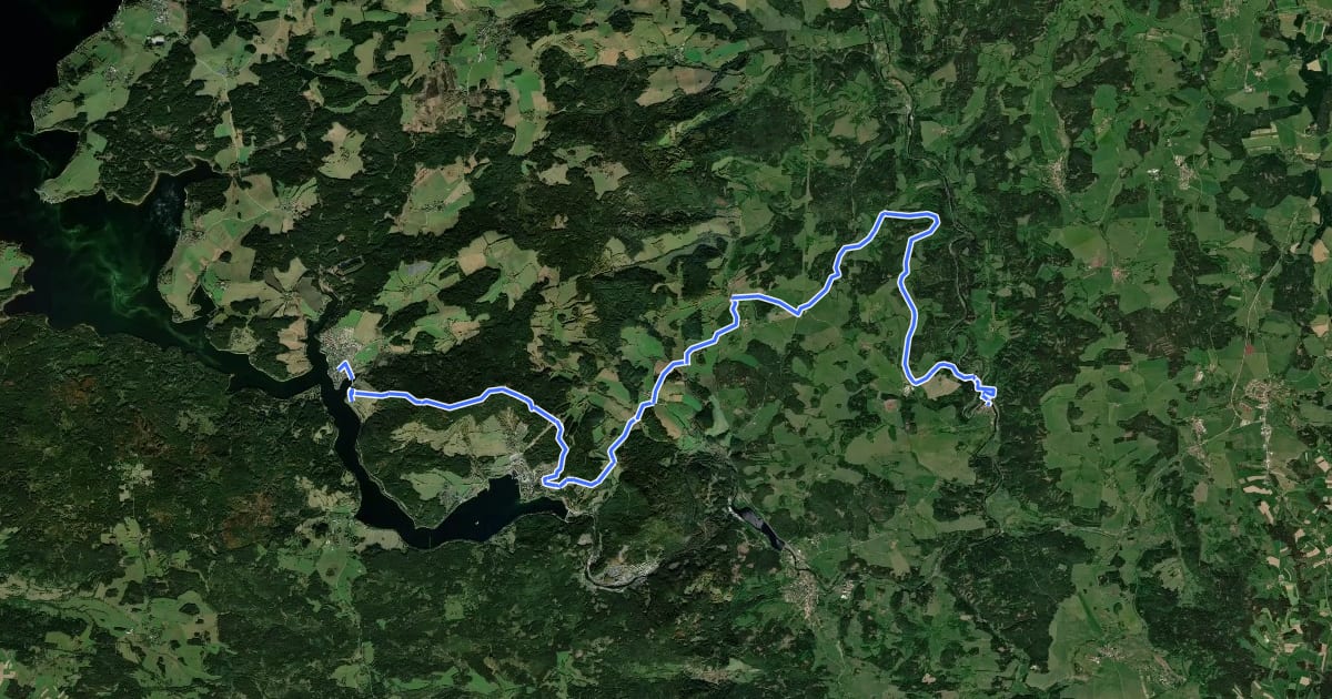 Маршрут [Ž] Rožmberk nad Vltavou - Frymburk на спутниковом снимке