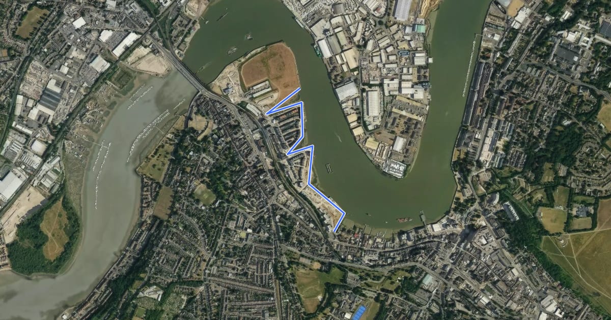 Маршрут Rochester Riverside Walk на спутниковом снимке
