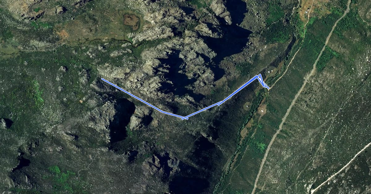 Маршрут Rota do Maciço Central - Derivação Vale glaciar 1 на спутниковом снимке