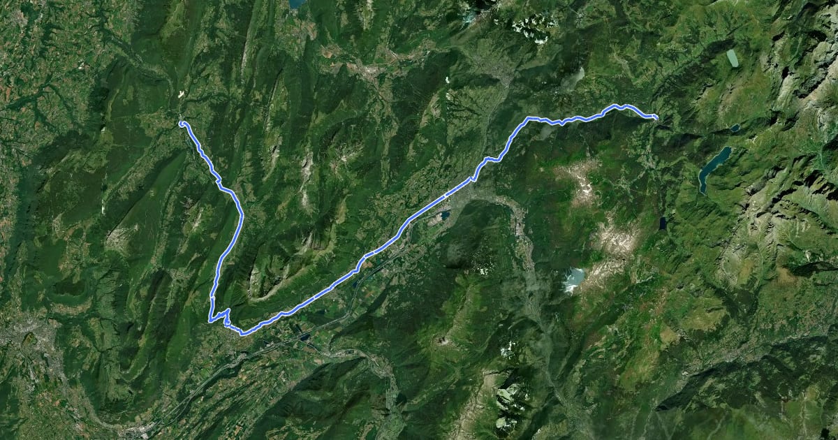 Маршрут Route des Grandes Alpes à vélo, variante Lescheraines / Beaufort-sur-Doron на спутниковом снимке
