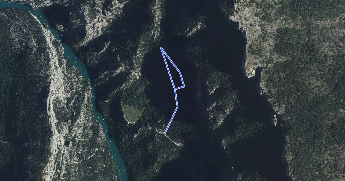 Маршрут Route des Grottes de Saint-Maurin на спутниковом снимке