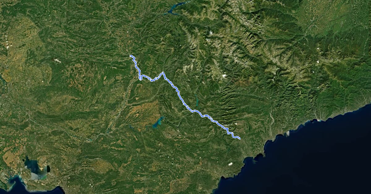 Маршрут Route Napoléon à pied на спутниковом снимке