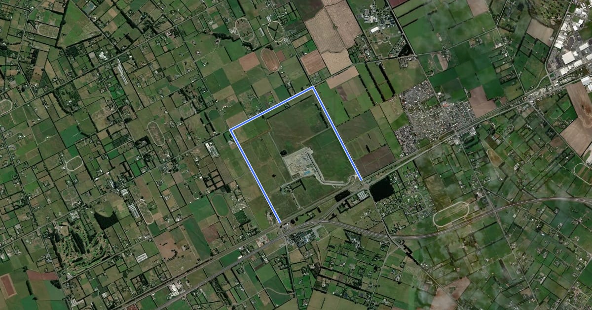 Маршрут Roydon Loop Shared Path на спутниковом снимке