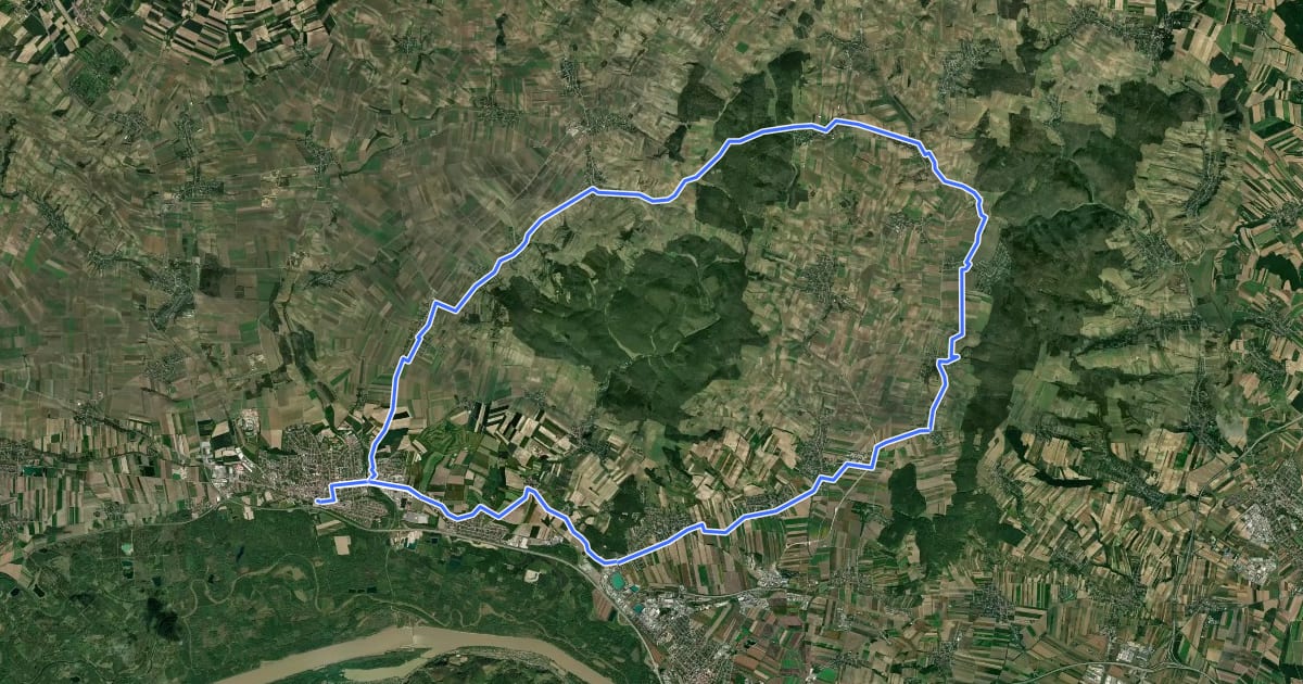 Маршрут Rund um Burg Kreuzenstein на спутниковом снимке