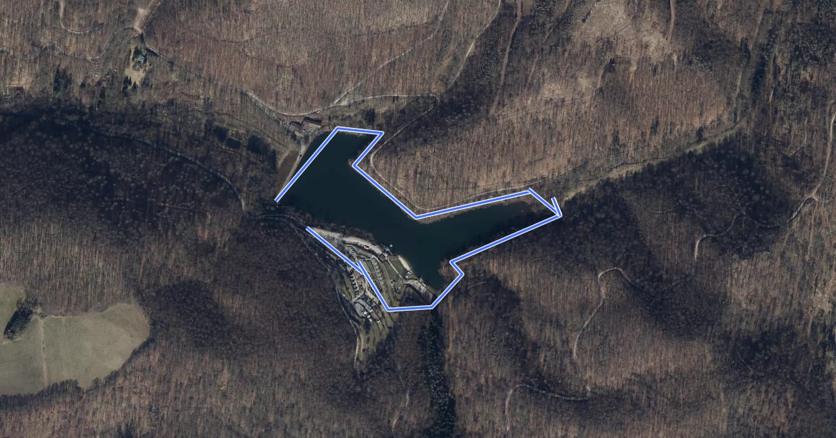 Маршрут Rund um den Wiesenbeker Teich на спутниковом снимке