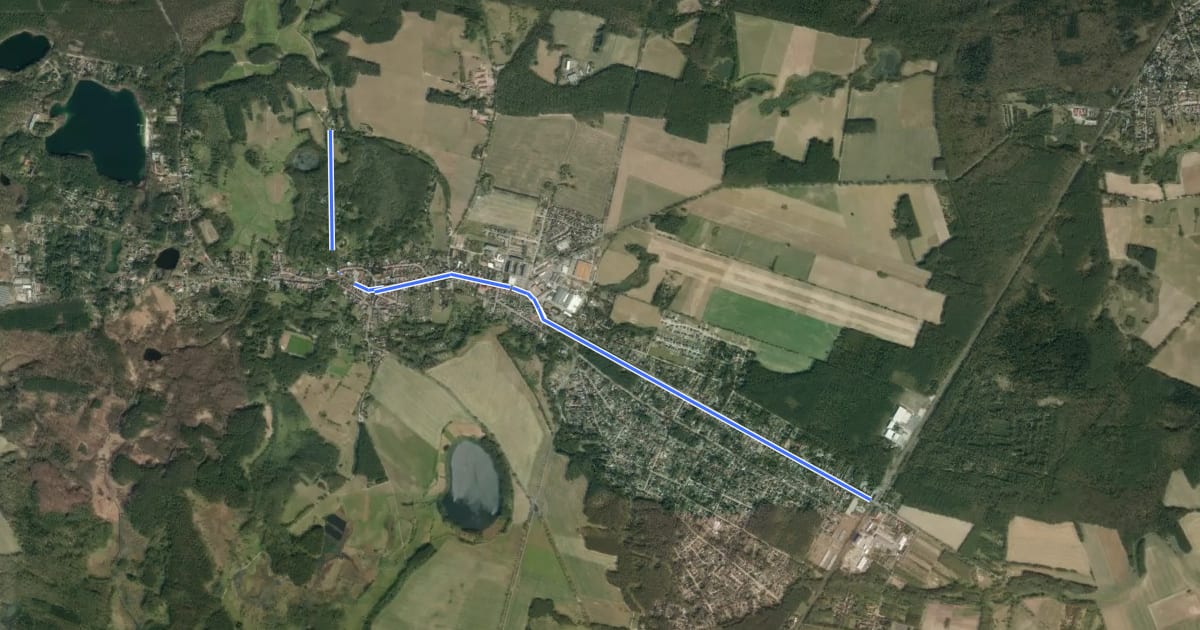 Маршрут Rund um die Schorfheide Zuweg Bahnhof Biesenthal на спутниковом снимке
