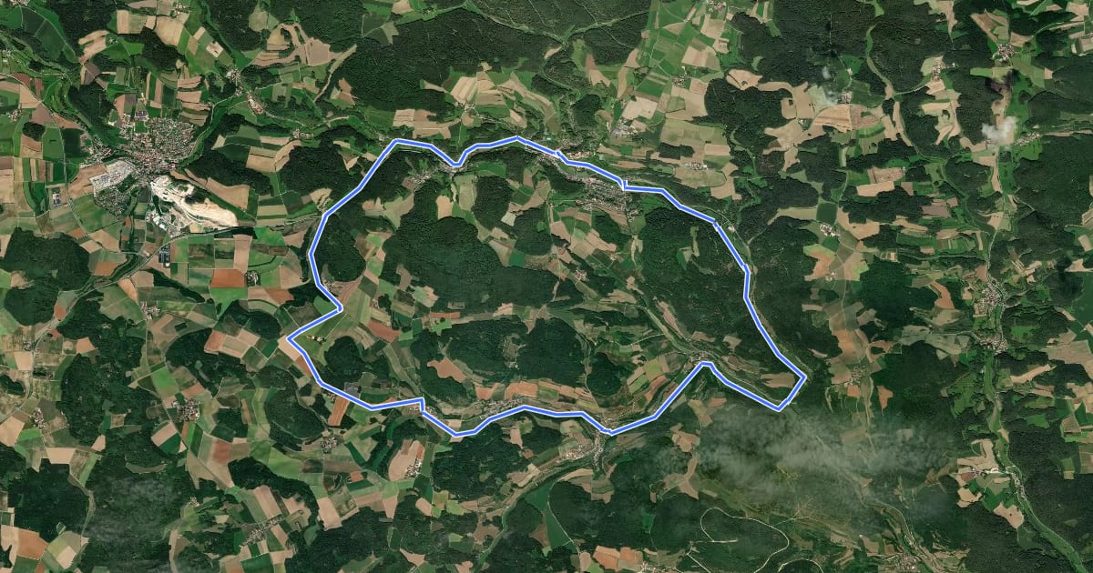 Маршрут Rund um die Schweppermannsburg на спутниковом снимке