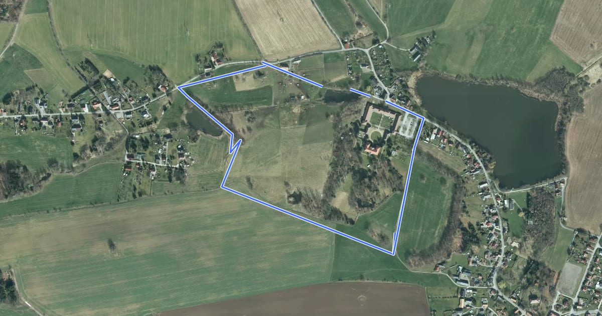 Маршрут Rund um Schloss Rammenau на спутниковом снимке