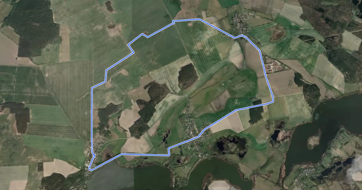 Маршрут Rundwanderweg Butzow-Gortz-Ketzür на спутниковом снимке