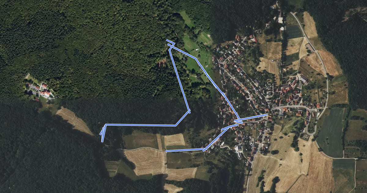 Маршрут Rundwanderweg Darsberger Kapelle 5: Kreuzbaum-Weg на спутниковом снимке