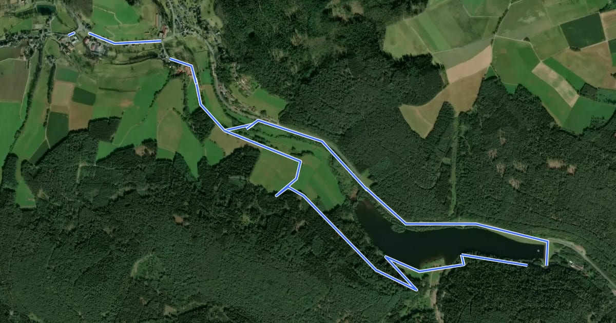 Маршрут Rundwanderweg Hüttental 4: Marbach-Stausee-Weg на спутниковом снимке