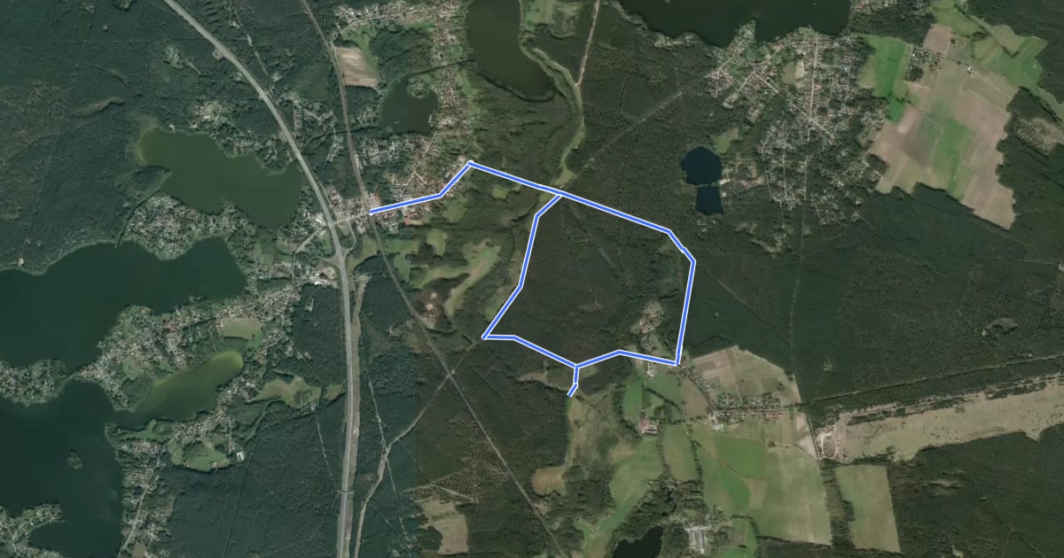 Маршрут Rundwanderweg Löptener Fenne und Wustrickwiesen на спутниковом снимке