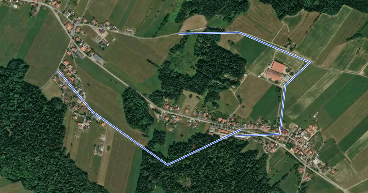 Маршрут Rundwanderweg Nr. 8a: Perlesöd - Leitenholz (Verlängerung) на спутниковом снимке