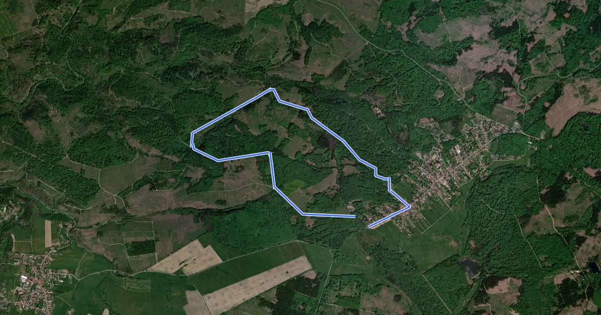 Маршрут Rundwanderweg R2 "Berg- und Tälerweg" на спутниковом снимке