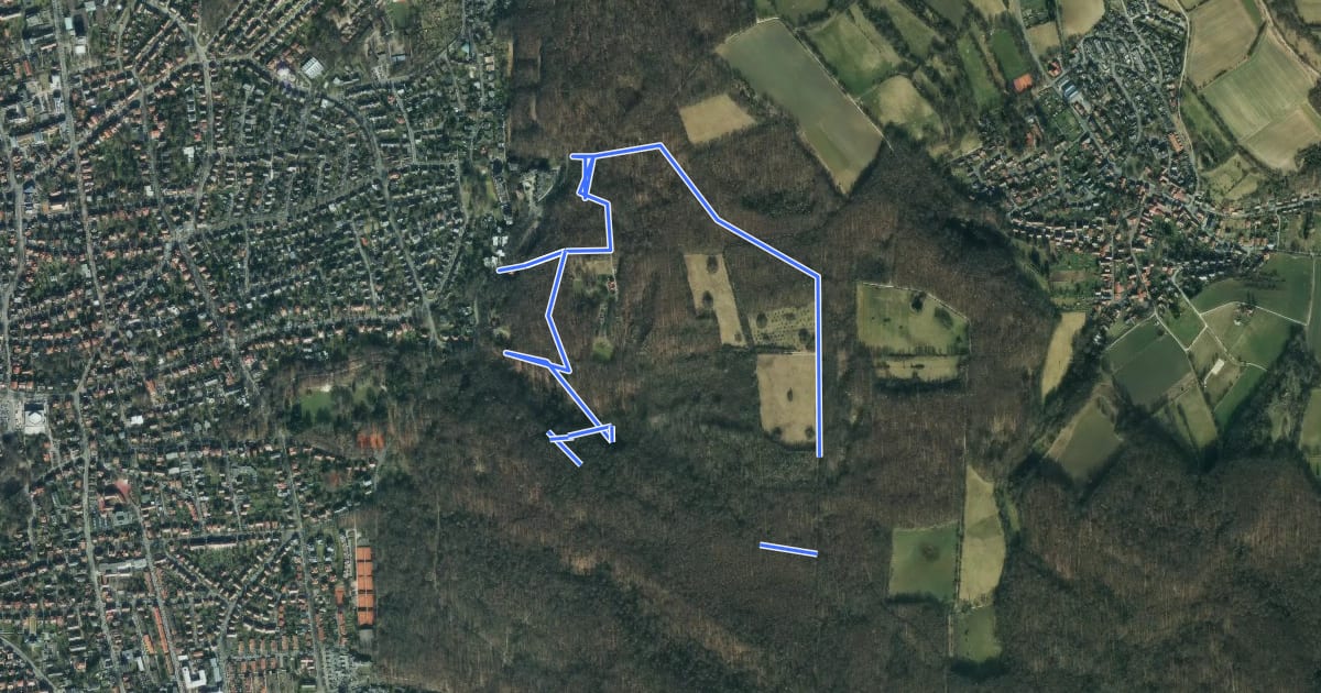 Маршрут Rundwanderweg Rohns - Tour hellblauer Kreis на спутниковом снимке