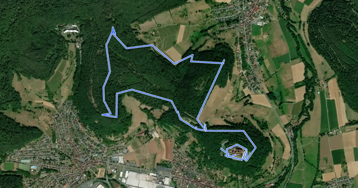 Маршрут Rundwanderweg Sparkasse-Odenwaldkreis 3 : Burg Breuberg-Weg на спутниковом снимке