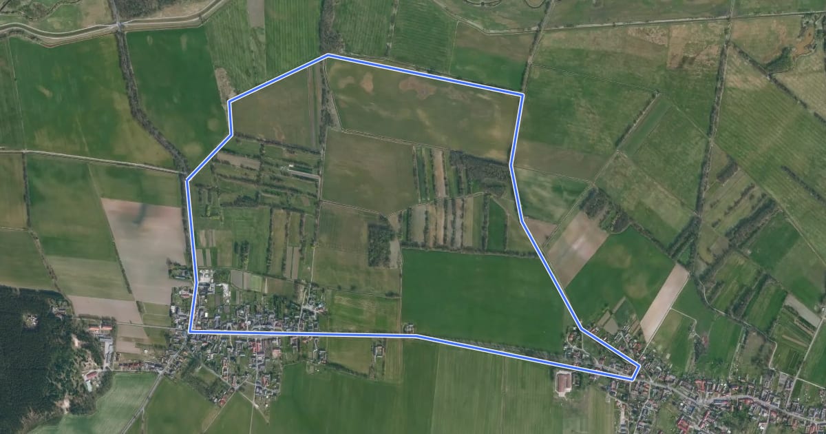 Маршрут Rundwanderweg Striesow на спутниковом снимке