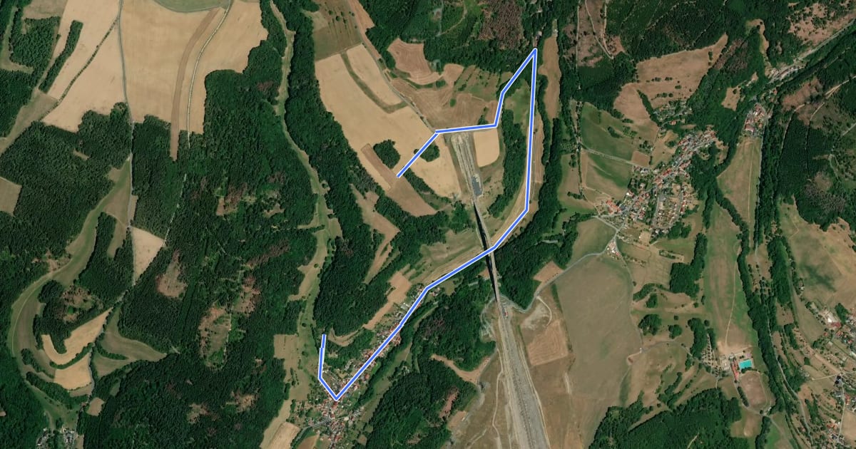 Маршрут Rundwanderweg um Truckenthal 1 на спутниковом снимке