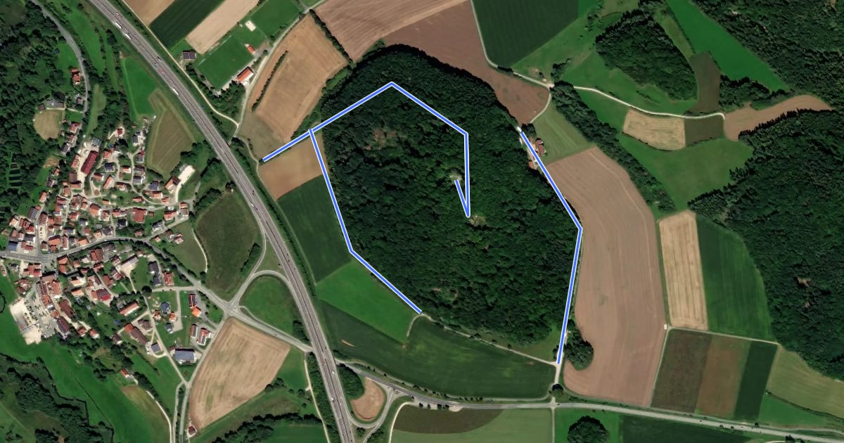 Маршрут Rundweg um den Helfenberg на спутниковом снимке