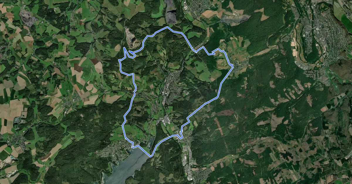 Маршрут Rundweg um Hachen на спутниковом снимке