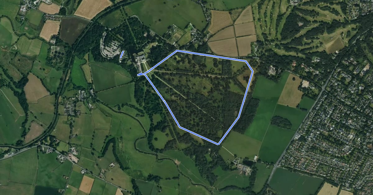 Маршрут Running routes at Dunham Massey на спутниковом снимке