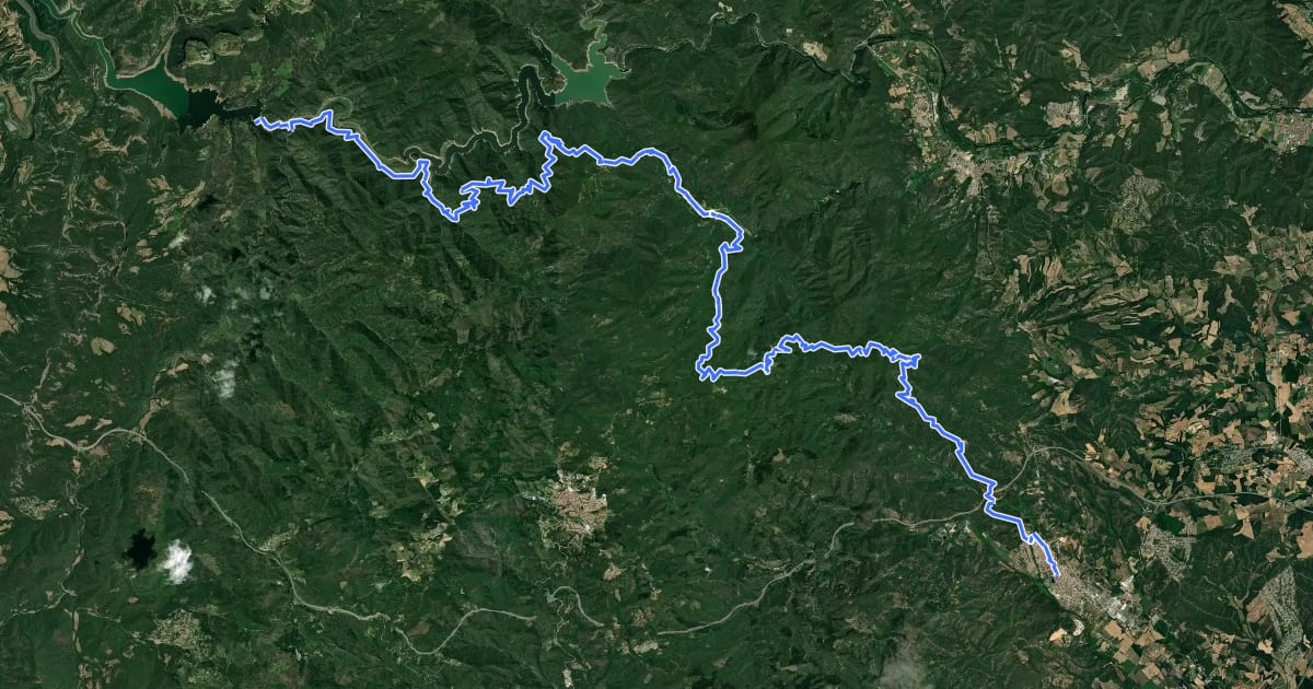 Маршрут Ruta d'en Serrallonga на спутниковом снимке