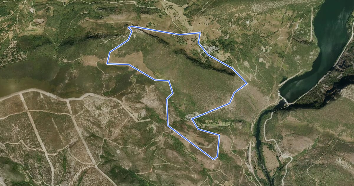 Маршрут Ruta da Ermida de Santo Estevo на спутниковом снимке