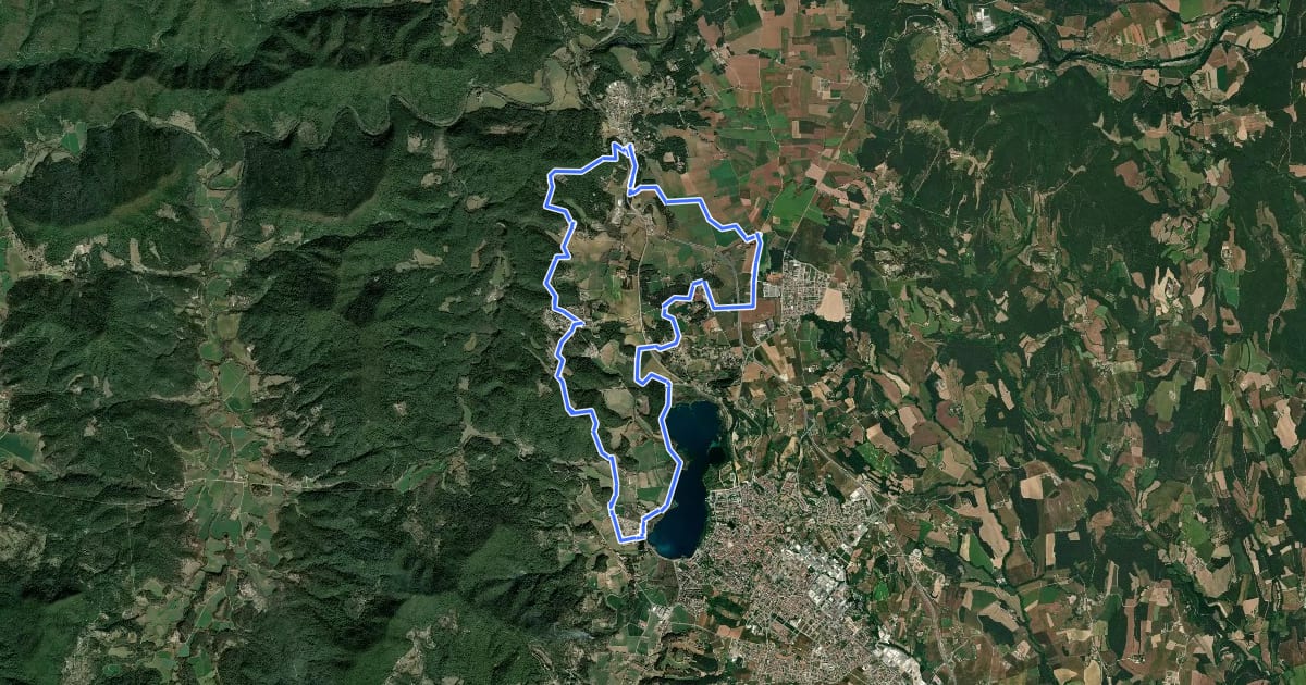 Маршрут Ruta de l’Estany a les coves de Serinyà на спутниковом снимке