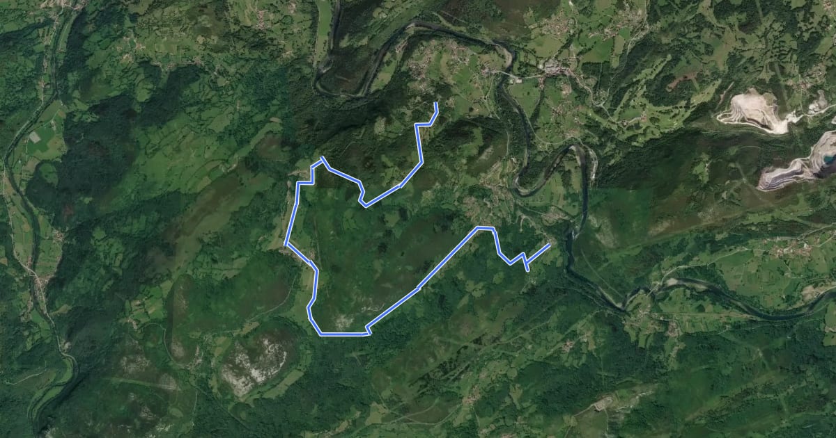 Маршрут Ruta de la Salamandra I (Caces-Siones-La Arquera) на спутниковом снимке
