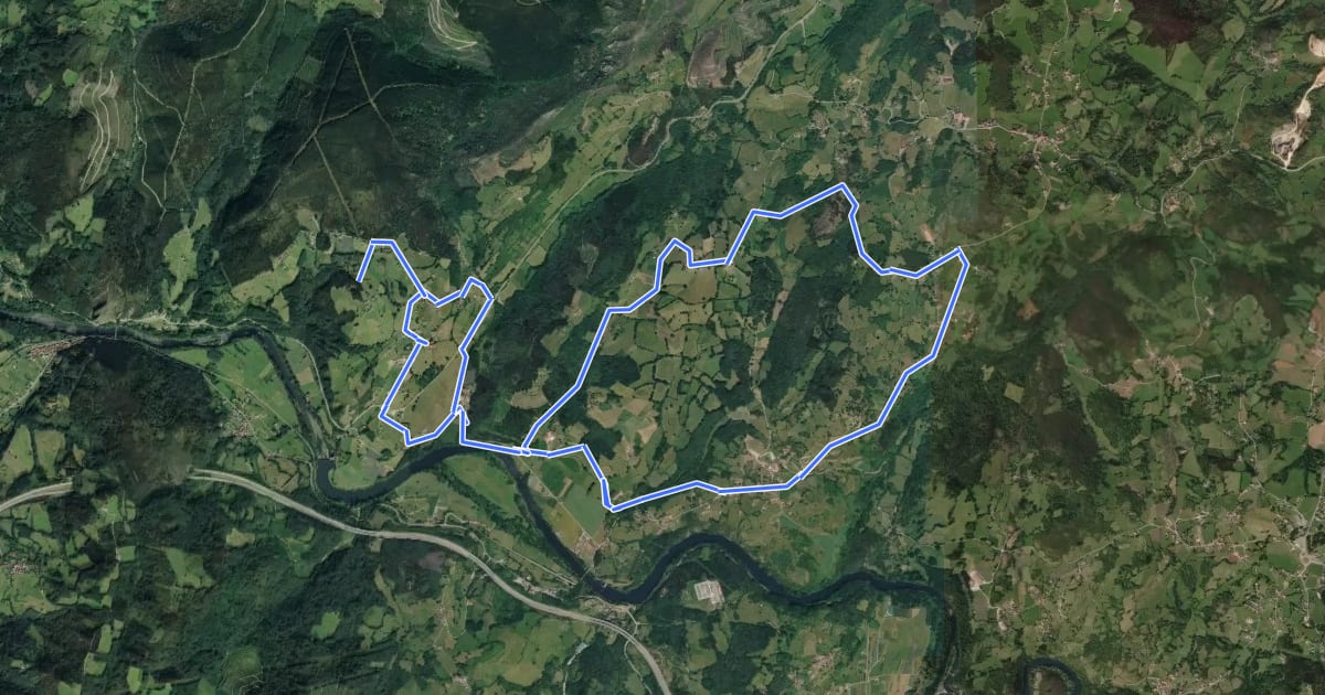 Маршрут Ruta de los Palacios de Las Regueras на спутниковом снимке