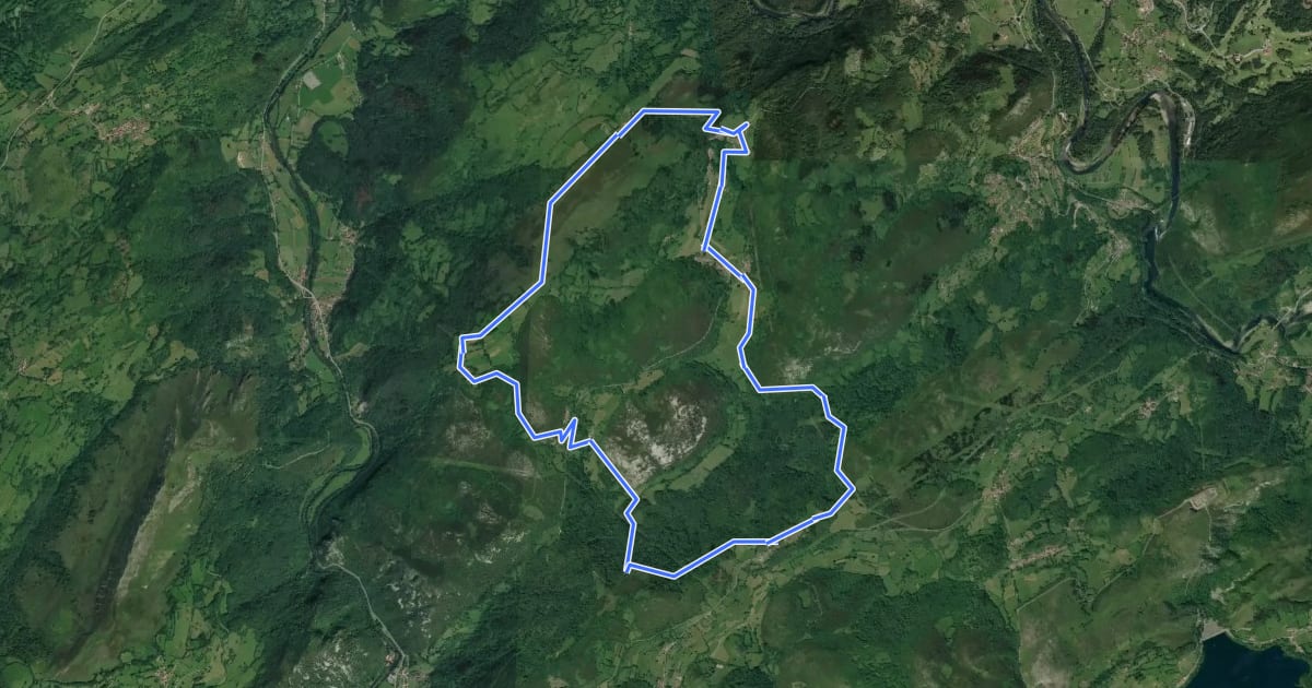 Маршрут Ruta del Buitre (Siones-Cotomonteros) на спутниковом снимке