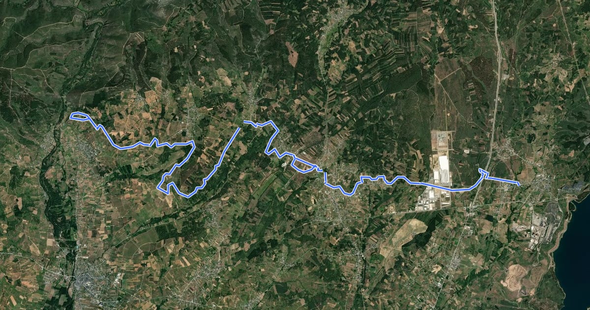Маршрут ruta del canal alto del Bierzo на спутниковом снимке