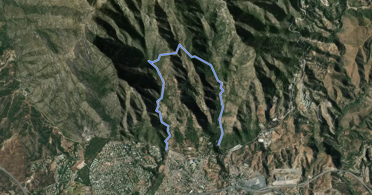 Маршрут Ruta del los Tres Valles на спутниковом снимке