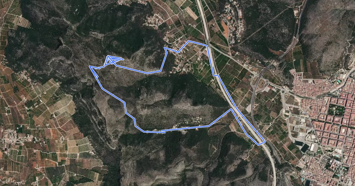 Маршрут Ruta del molló de la creu на спутниковом снимке