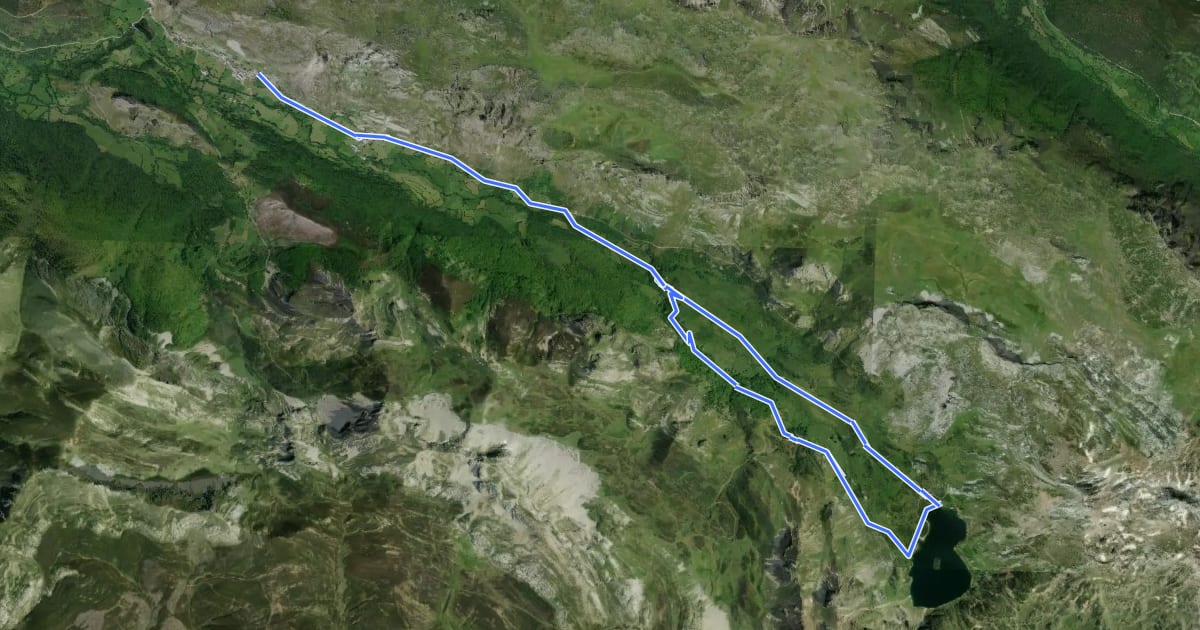 Маршрут Ruta del Vaḷḷe del Ḷḷagu на спутниковом снимке